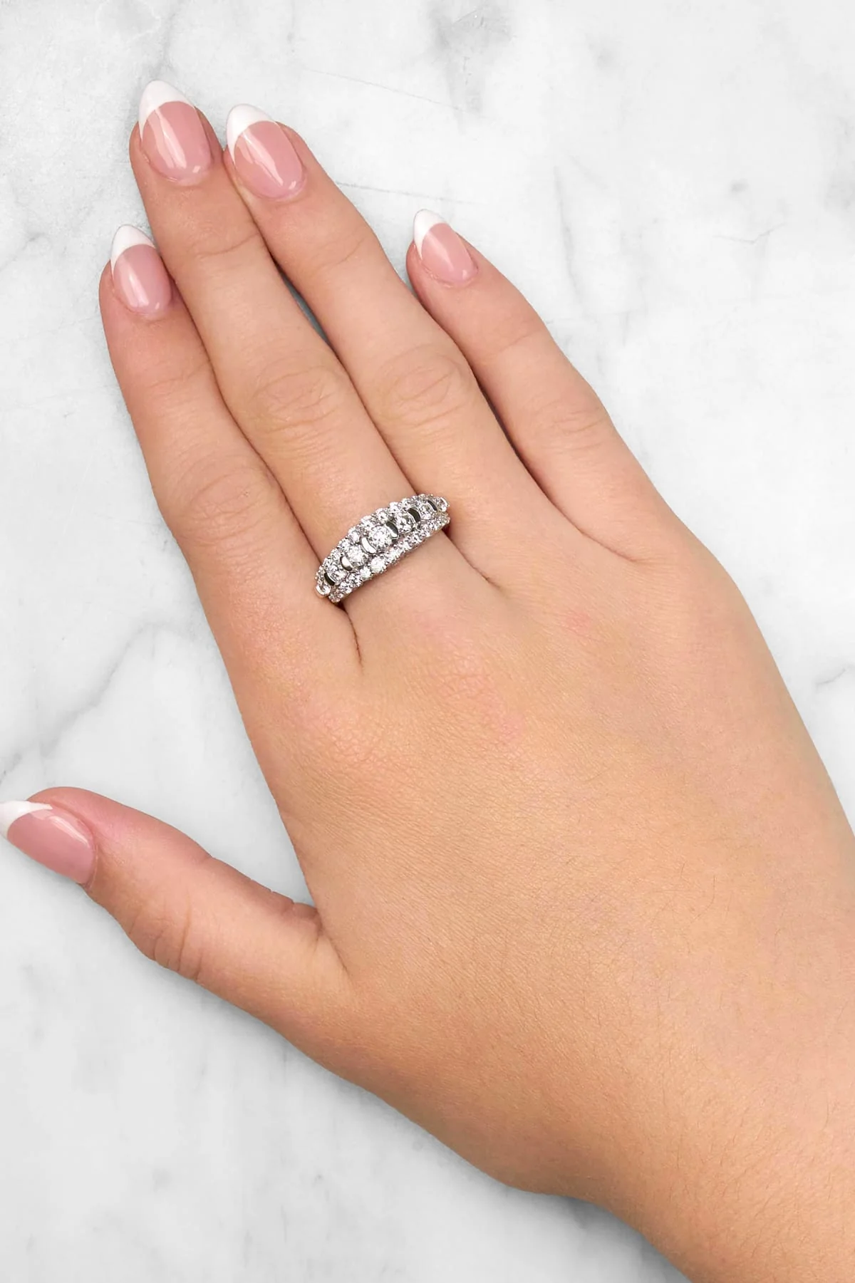 1.36ct Three Row Diamond Ring Set In White Gold - Image 3