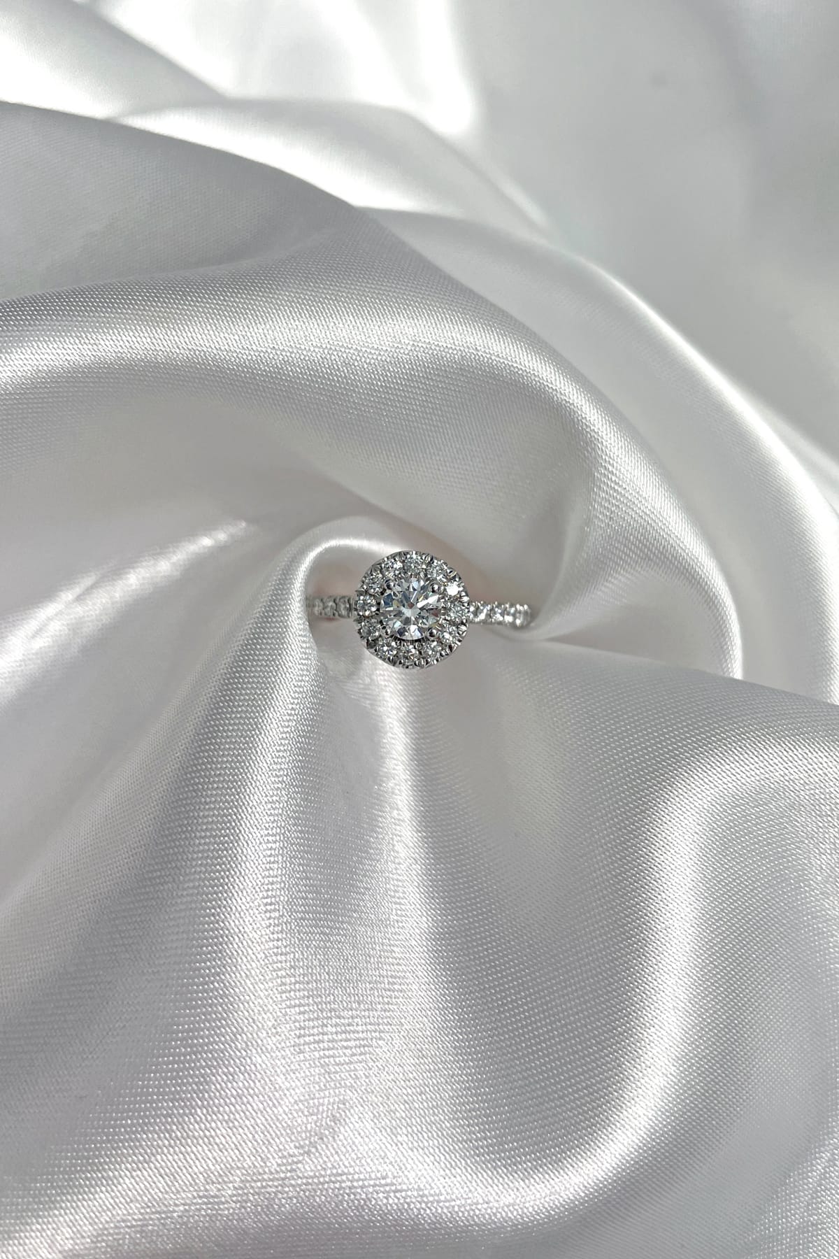 Round 0.40 Carat Diamond Halo Engagement Ring with Diamond Shoulders set in 18ct White Gold - Image 4