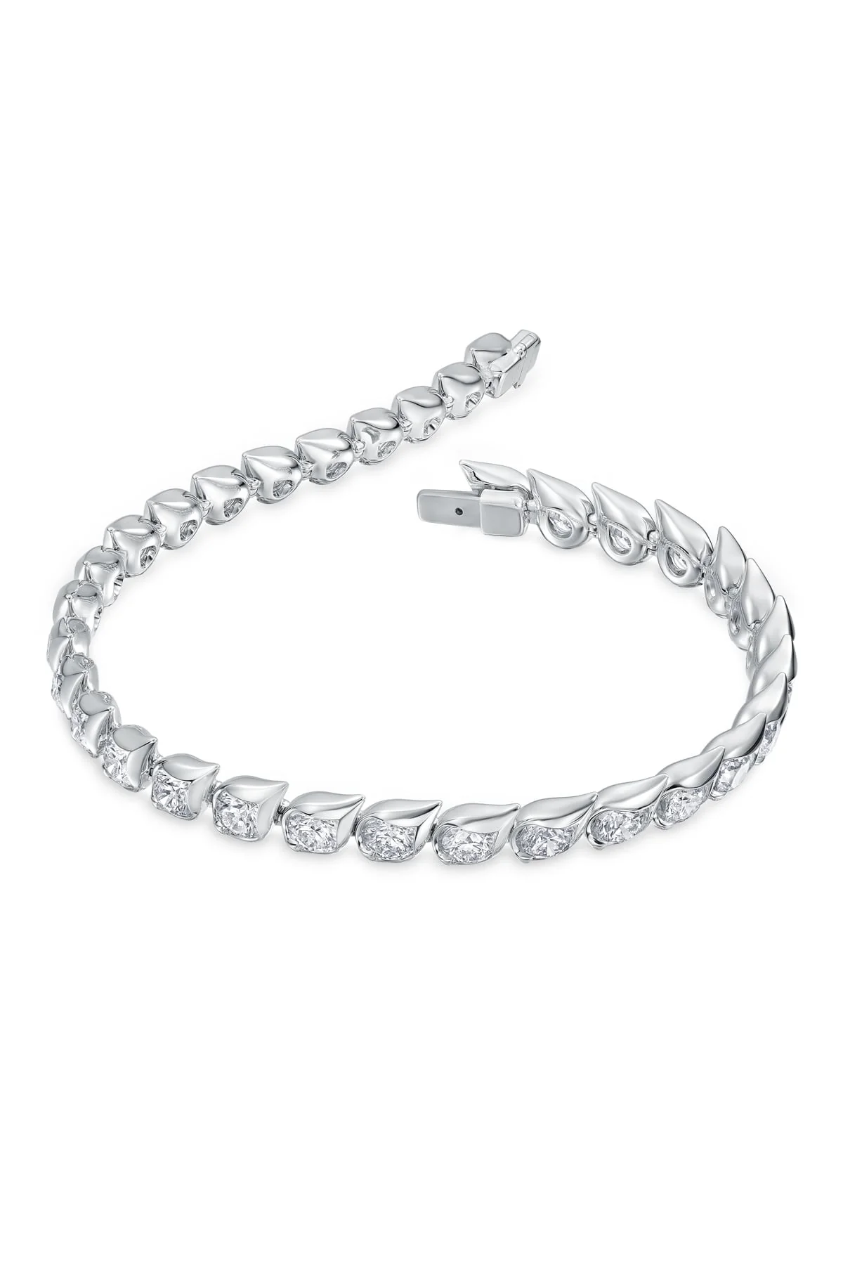 LU Droplet Bracelet In White Gold From Hearts On Fire - Image 3