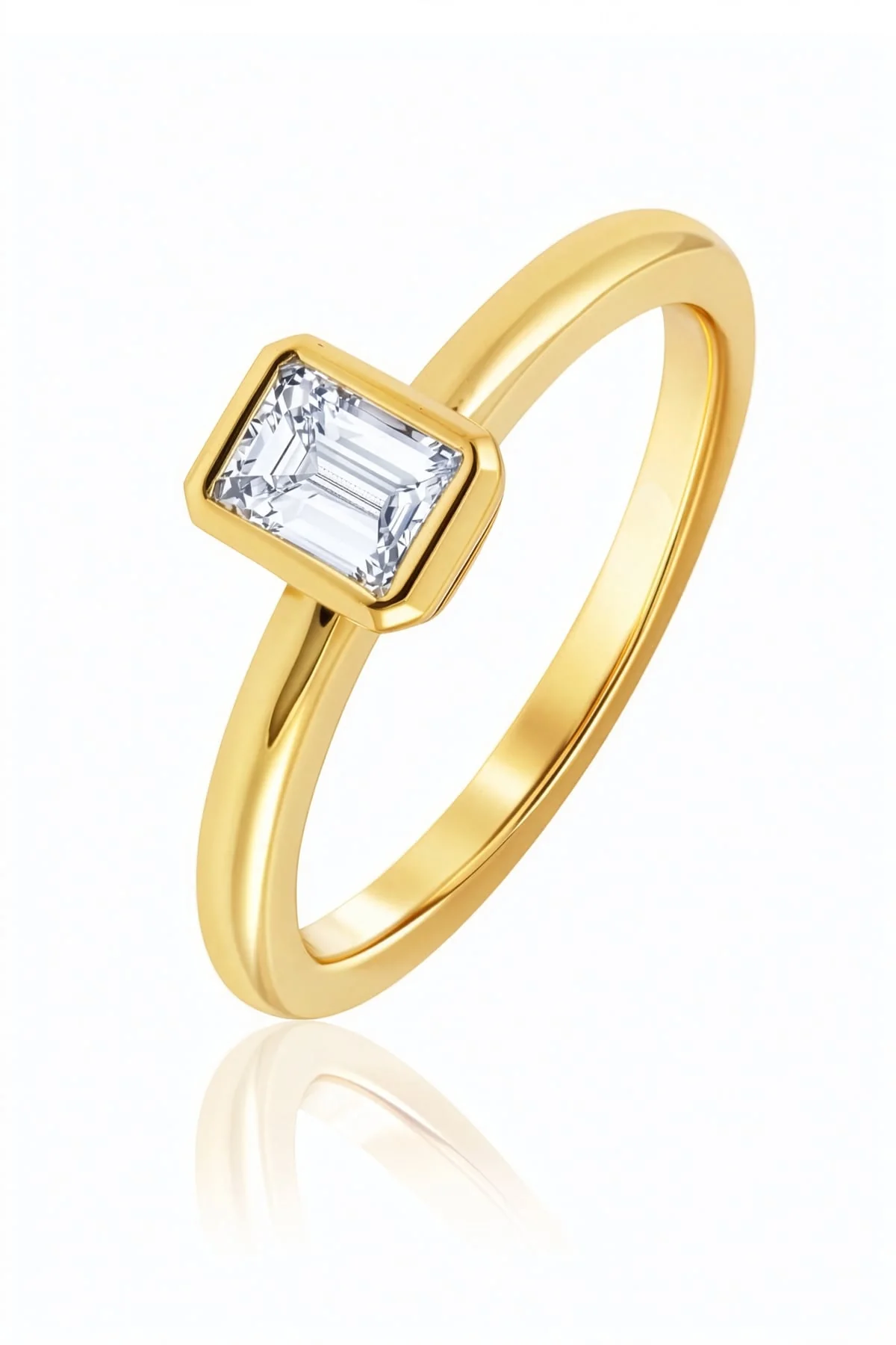 Yellow Gold 0.50 Carat Emerald Cut EVS1 Rubover Set Diamond Ring - Image 3
