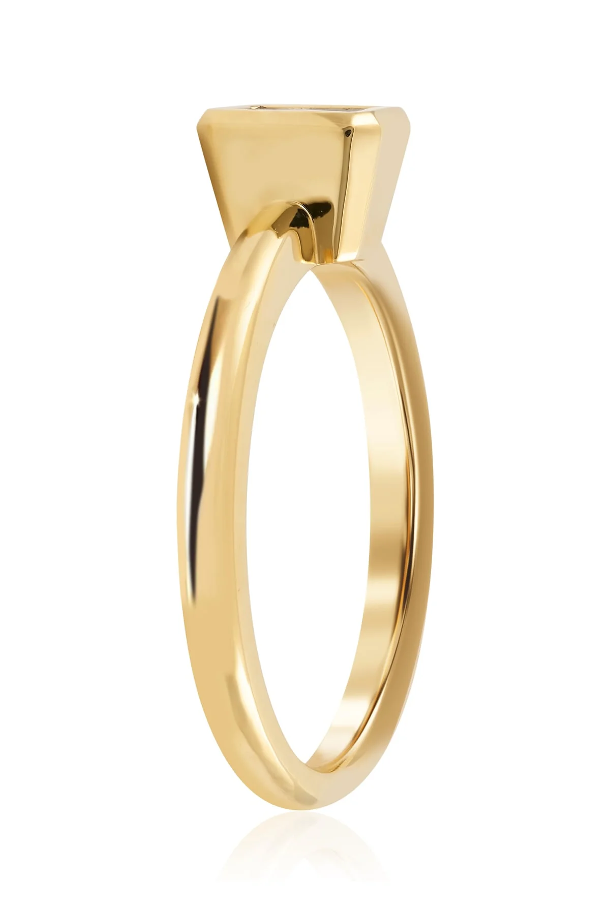 Yellow Gold 0.50 Carat Emerald Cut EVS1 Rubover Set Diamond Ring - Image 4